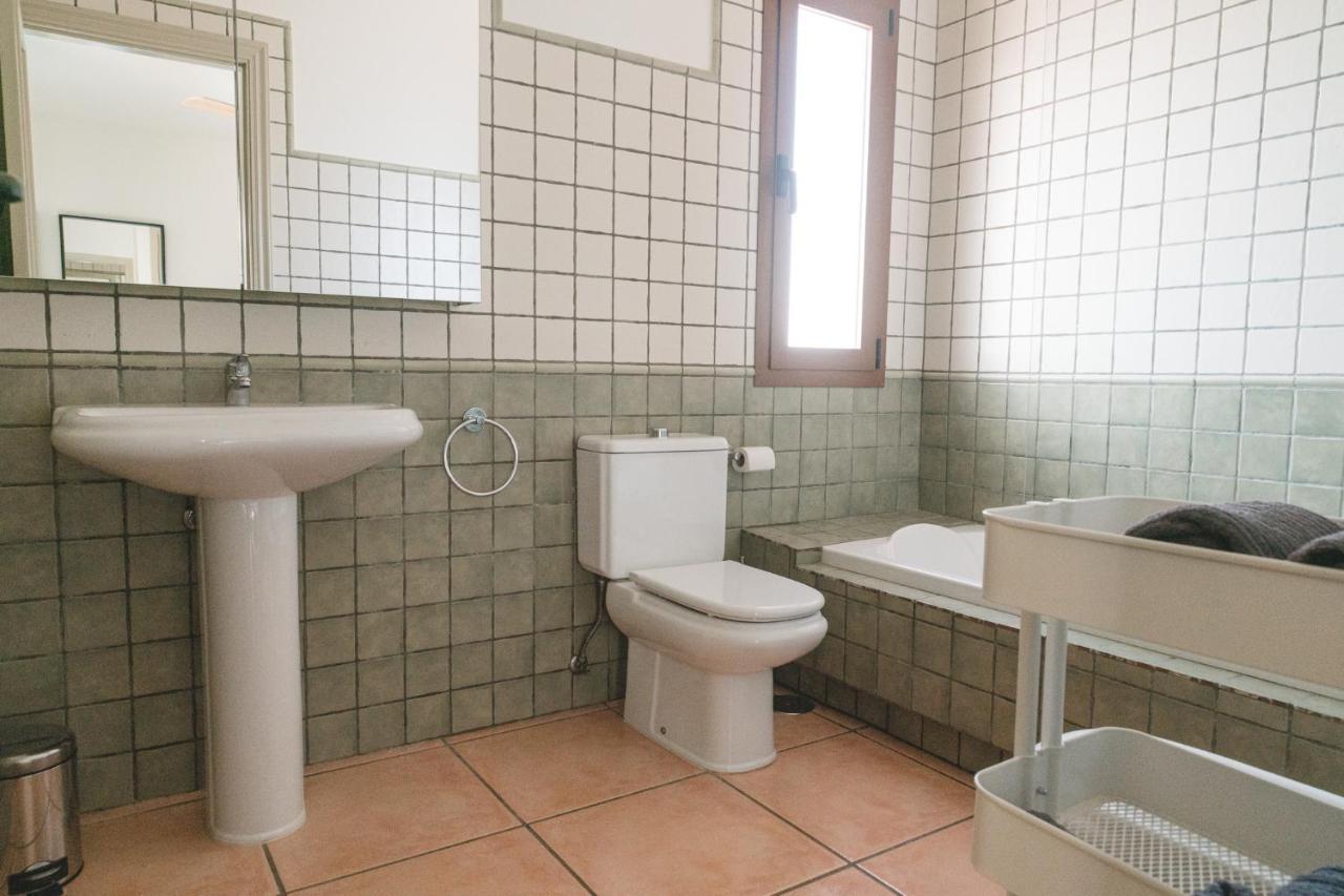 Moderne Villa Met Verwarmd Zwembad In كوراليهو المظهر الخارجي الصورة
