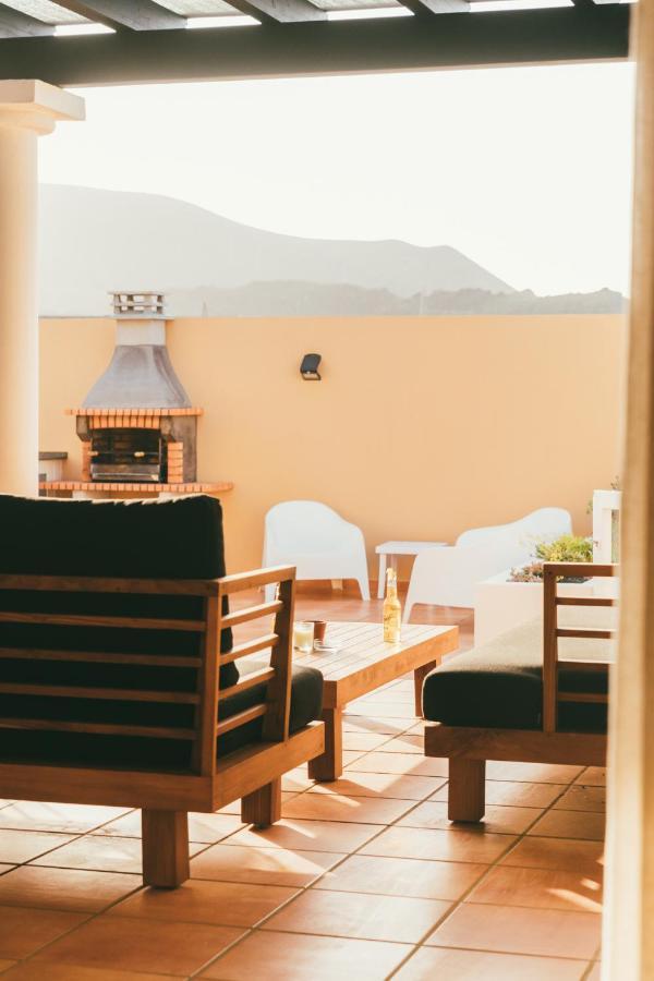 Moderne Villa Met Verwarmd Zwembad In كوراليهو المظهر الخارجي الصورة